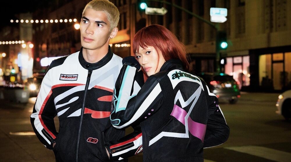 Con la nuova collezione di abbigliamento, Alpinestars trasforma i capi tecnici da moto in streetwear